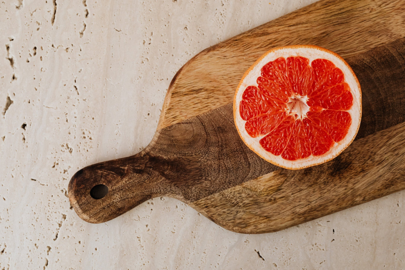 Farbenfroher Wintersalat mit Grapefruit